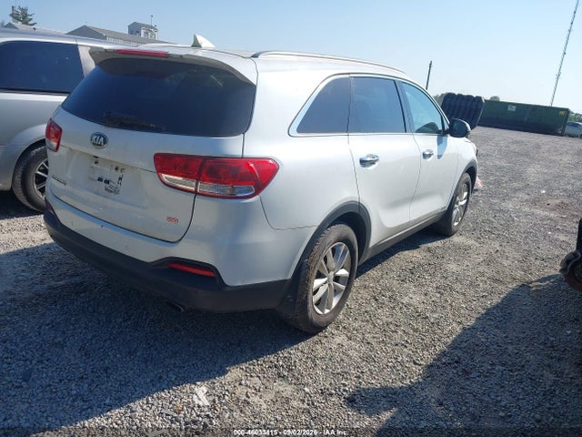 46033415 :رقم المزاد ، 5XYPGDA37HG322408 vin ، 2017 Kia Sorento 2.4l Lx مزاد بيع