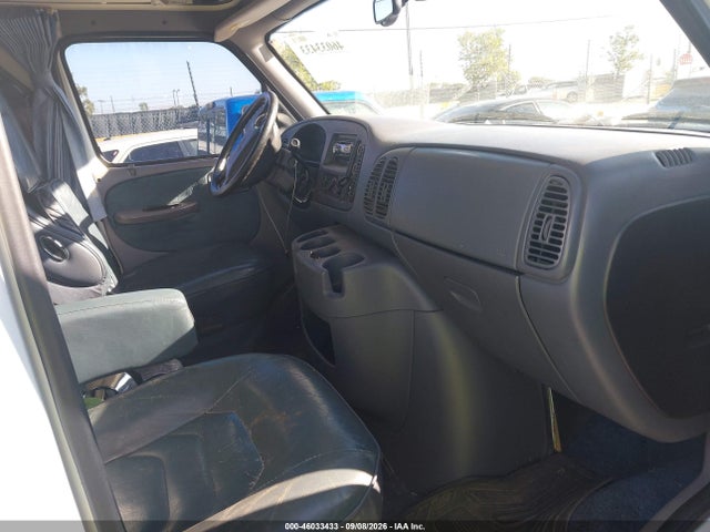 46033433 :رقم المزاد ، 2B6KB31Z3XK561887 vin ، 1999 Dodge Ram Van 3500 Commercial/conversion مزاد بيع