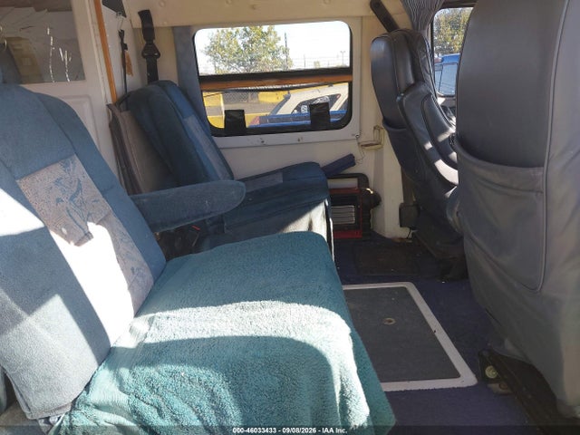 46033433 :رقم المزاد ، 2B6KB31Z3XK561887 vin ، 1999 Dodge Ram Van 3500 Commercial/conversion مزاد بيع