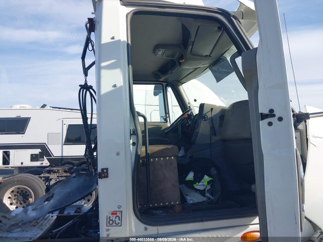 2016 International Prostar მანქანა იყიდება აუქციონზე, vin: 1HSDJAPR9GH112985, აუქციონის ნომერი: 46033558