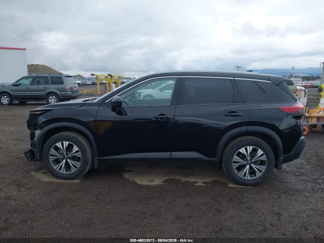 46033573 :رقم المزاد ، JN8AT3BB7MW221758 vin ، 2021 Nissan Rogue Sv Intelligent Awd مزاد بيع