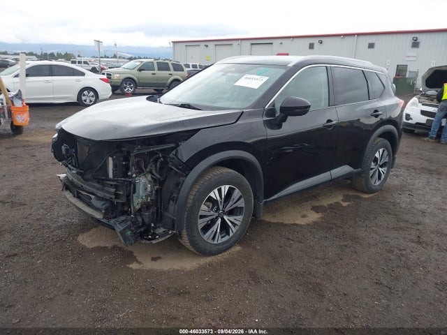 46033573 :رقم المزاد ، JN8AT3BB7MW221758 vin ، 2021 Nissan Rogue Sv Intelligent Awd مزاد بيع
