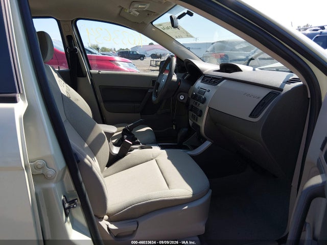 46033634 :رقم المزاد ، 1FAHP3EN0AW150098 vin ، 2010 Ford Focus S مزاد بيع