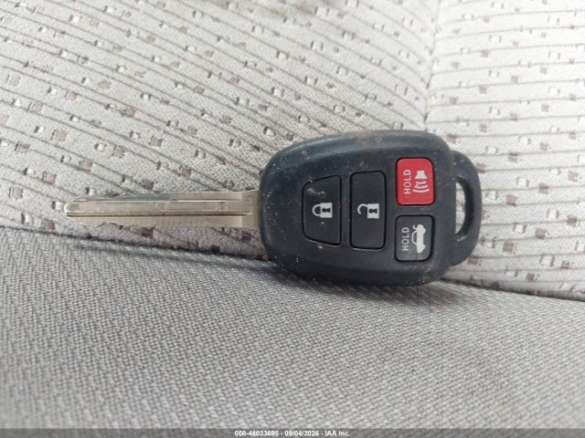 46033695 :رقم المزاد ، 4T4BF1FK9CR233475 vin ، 2012 Toyota Camry Xle مزاد بيع