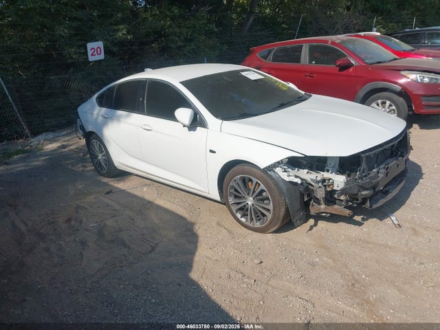 46033780 :رقم المزاد ، W04GP6SXXJ1109367 vin ، 2018 Buick Regal Sportback Essence مزاد بيع