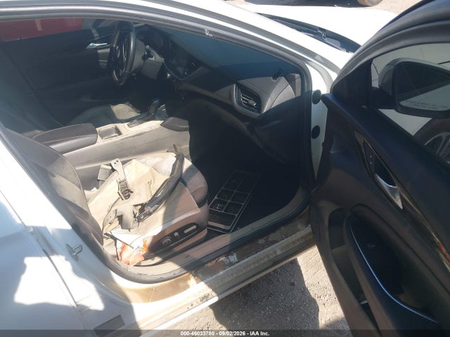 Продаж на аукціоні авто 2018 Buick Regal Sportback Essence, vin: W04GP6SXXJ1109367, номер лоту: 46033780
