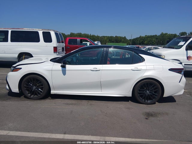 Продажа на аукционе авто 2022 Toyota Camry Xse, vin: 4T1K61AK1NU073404, номер лота: 46033788