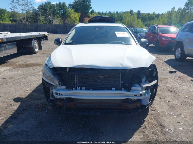 YV4612HK1F1000503 Volvo V60 Cross Country T5