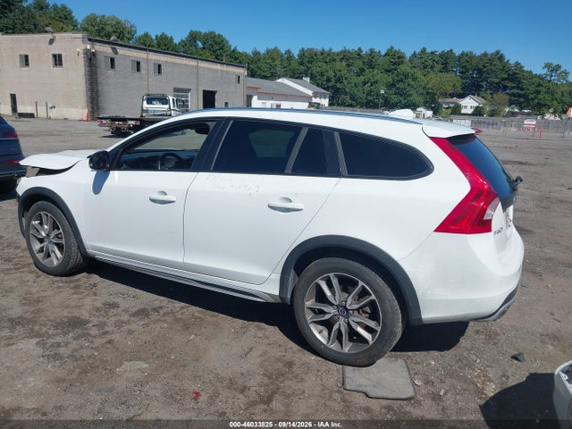 YV4612HK1F1000503 Volvo V60 Cross Country T5