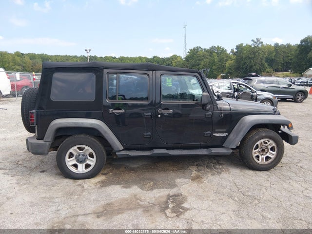 46033875 :رقم المزاد ، 1J4BB3H14AL214467 vin ، 2010 Jeep Wrangler Unlimited Sport مزاد بيع