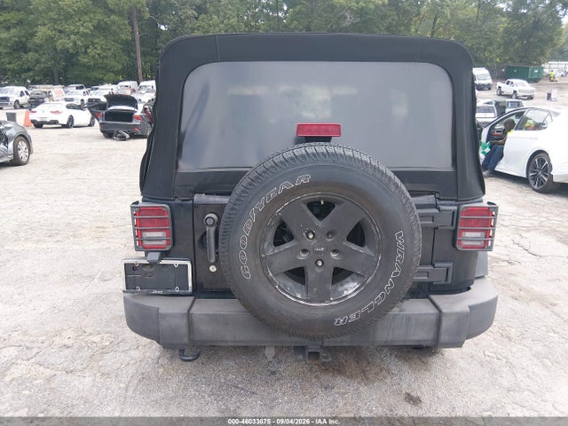 46033875 :رقم المزاد ، 1J4BB3H14AL214467 vin ، 2010 Jeep Wrangler Unlimited Sport مزاد بيع