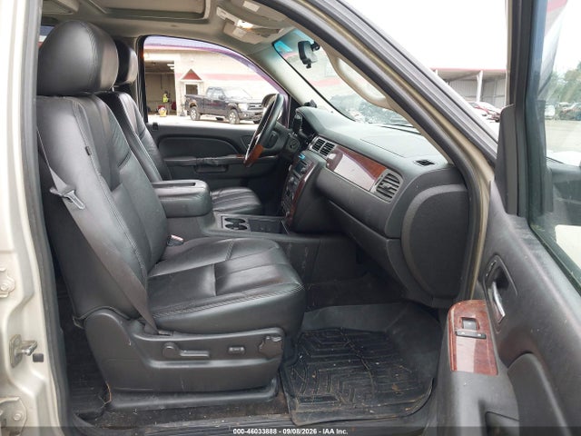 46033888 :رقم المزاد ، 1GNSKJE70CR296501 vin ، 2012 Chevrolet Suburban 1500 Lt مزاد بيع