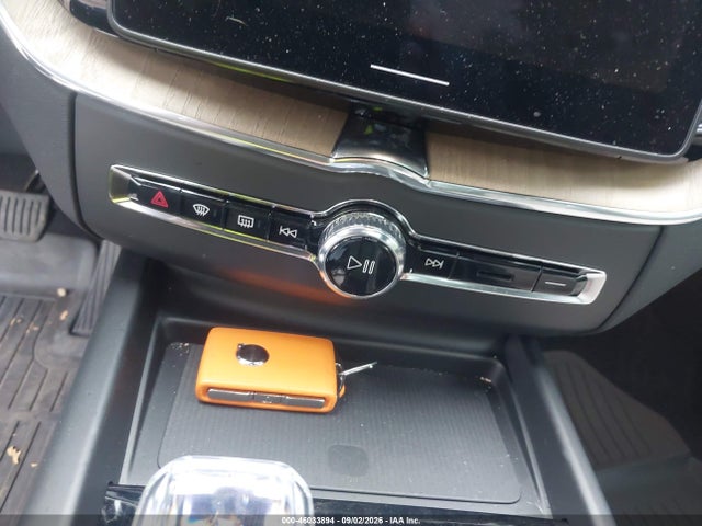 Aukcja sprzedaży 2026 Volvo Xc60 B5 Plus, vin: YV4M12RC1T1394014, numer aukcji: 46033894