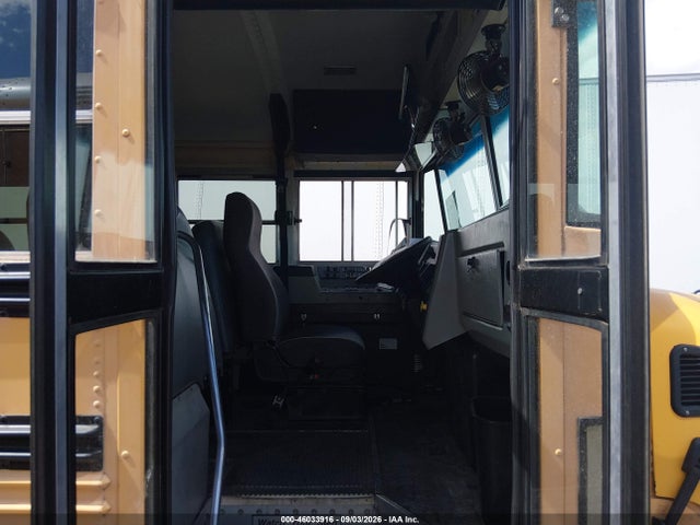 46033916 :رقم المزاد ، 1BAKGCPA49F257171 vin ، 2009 Blue Bird School Bus / Transit Bus مزاد بيع
