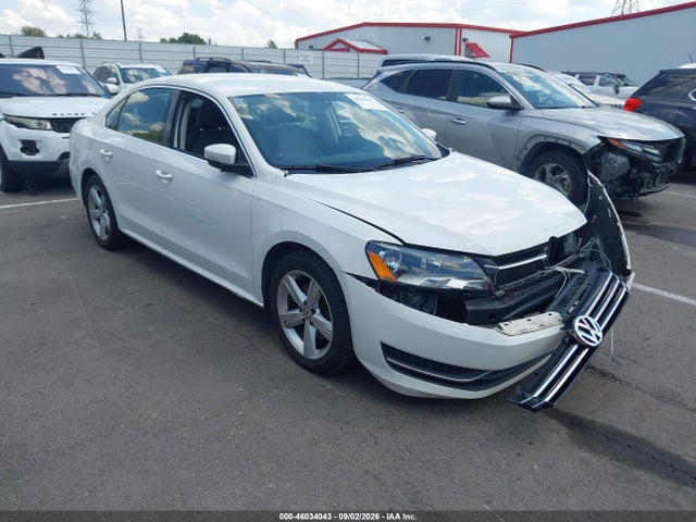 2013 Volkswagen Passat 2.5l Se მანქანა იყიდება აუქციონზე, vin: 1VWBH7A36DC004610, აუქციონის ნომერი: 46034043
