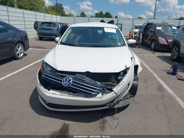 2013 Volkswagen Passat 2.5l Se მანქანა იყიდება აუქციონზე, vin: 1VWBH7A36DC004610, აუქციონის ნომერი: 46034043