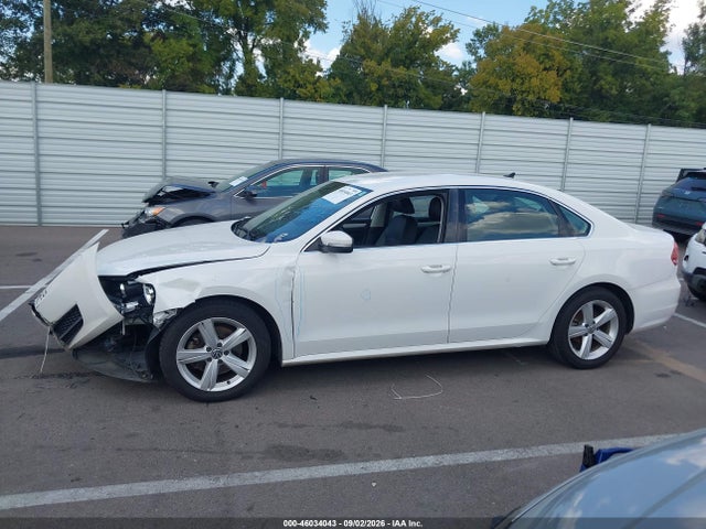 2013 Volkswagen Passat 2.5l Se მანქანა იყიდება აუქციონზე, vin: 1VWBH7A36DC004610, აუქციონის ნომერი: 46034043