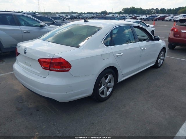 2013 Volkswagen Passat 2.5l Se მანქანა იყიდება აუქციონზე, vin: 1VWBH7A36DC004610, აუქციონის ნომერი: 46034043