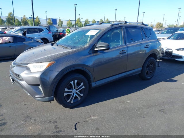 Toyota RAV4 LE 2016 JTMZFREV0GJ094688 Image 2