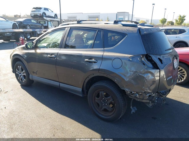 Toyota RAV4 LE 2016 JTMZFREV0GJ094688 Image 3