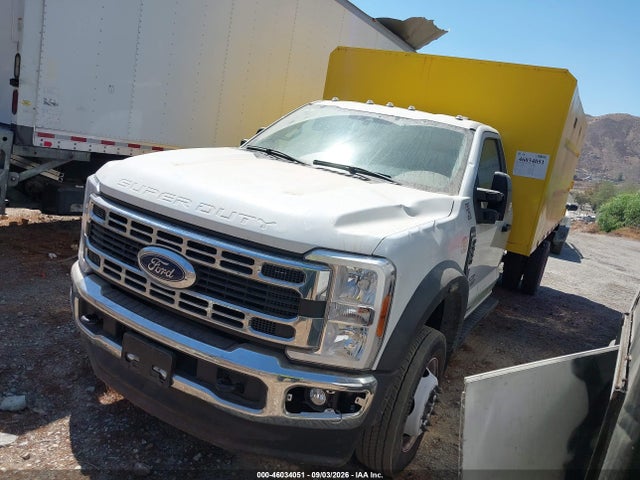 Ford F-550 Chassis Xl 2024 1FDUF5GT0REE19734 Image 2