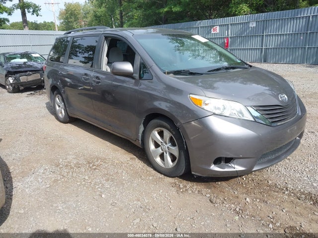 Aukcja sprzedaży 2017 Toyota Sienna Le 8 Passenger, vin: 5TDKZ3DC7HS766515, numer aukcji: 46034079