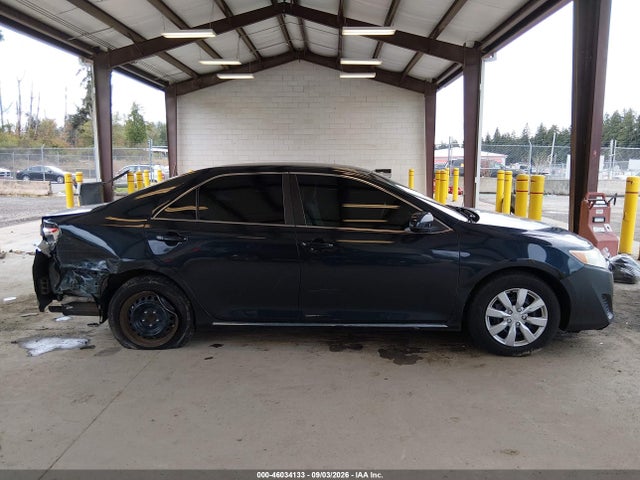 46034133 :رقم المزاد ، 4T1BF1FK2DU239243 vin ، 2013 Toyota Camry Le مزاد بيع