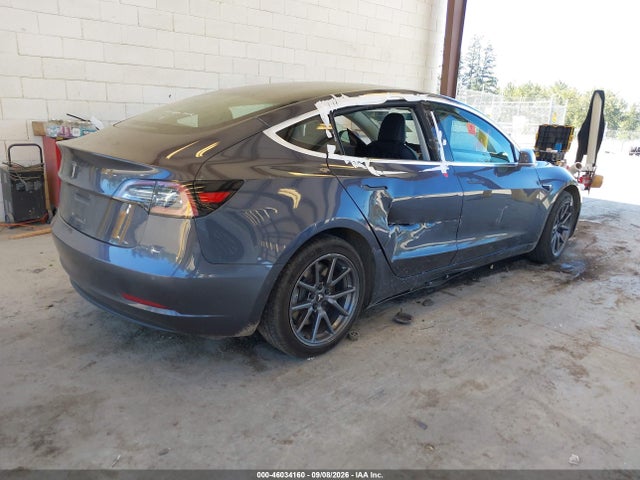 Продажа на аукционе авто 2018 Tesla Model 3 Long Range/mid Range, vin: 5YJ3E1EA8JF157669, номер лота: 46034160