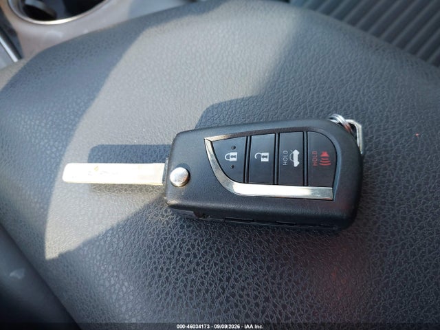 46034173 :رقم المزاد ، 4T1G11AK3NU633492 vin ، 2022 Toyota Camry Se مزاد بيع