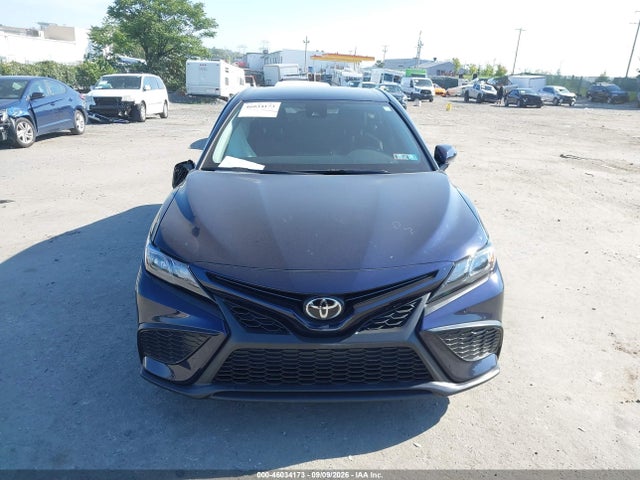 46034173 :رقم المزاد ، 4T1G11AK3NU633492 vin ، 2022 Toyota Camry Se مزاد بيع