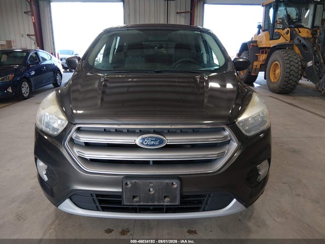 46034192 :رقم المزاد ، 1FMCU9GD1HUE18601 vin ، 2017 Ford Escape Se مزاد بيع