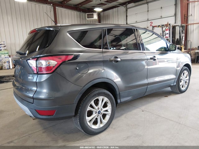 46034192 :رقم المزاد ، 1FMCU9GD1HUE18601 vin ، 2017 Ford Escape Se مزاد بيع