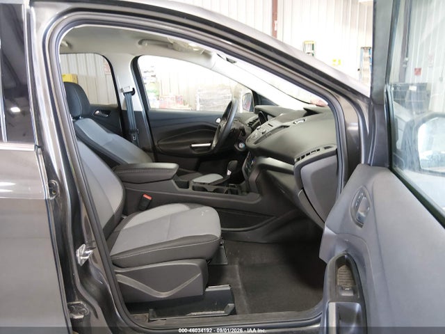 46034192 :رقم المزاد ، 1FMCU9GD1HUE18601 vin ، 2017 Ford Escape Se مزاد بيع