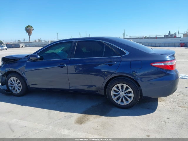 Продаж на аукціоні авто 2015 Toyota Camry Le, vin: 4T4BF1FK1FR462821, номер лоту: 46034202