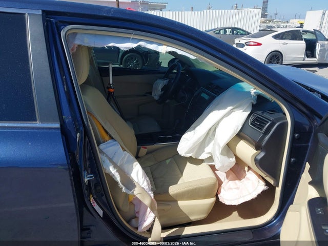 Продаж на аукціоні авто 2015 Toyota Camry Le, vin: 4T4BF1FK1FR462821, номер лоту: 46034202
