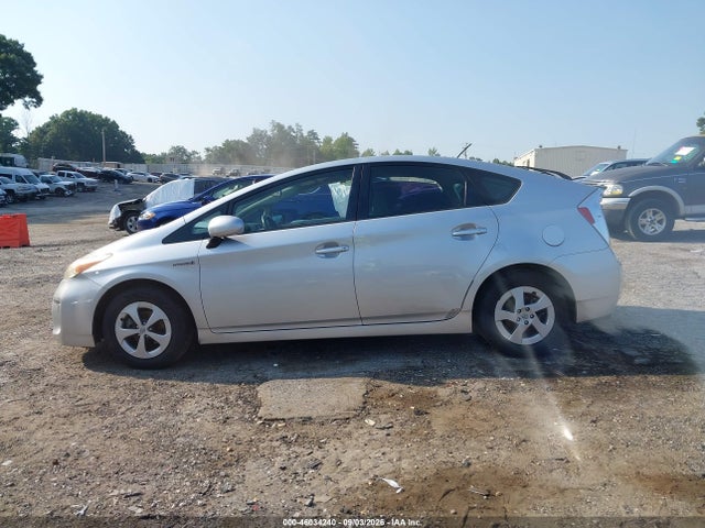 Auction sale of the 2013 Toyota Prius Two, vin: JTDKN3DU0D5642526, lot number: 46034240