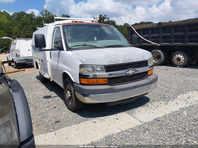 46034260 :رقم المزاد ، 1GBHG31KX81113724 vin ، 2008 Chevrolet Express Cutaway Work Van مزاد بيع