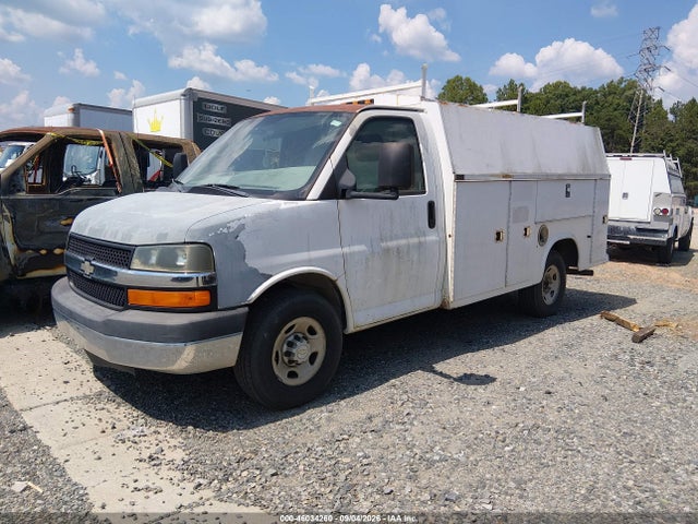 46034260 :رقم المزاد ، 1GBHG31KX81113724 vin ، 2008 Chevrolet Express Cutaway Work Van مزاد بيع