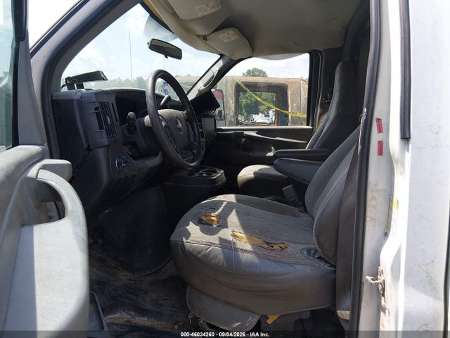 46034260 :رقم المزاد ، 1GBHG31KX81113724 vin ، 2008 Chevrolet Express Cutaway Work Van مزاد بيع