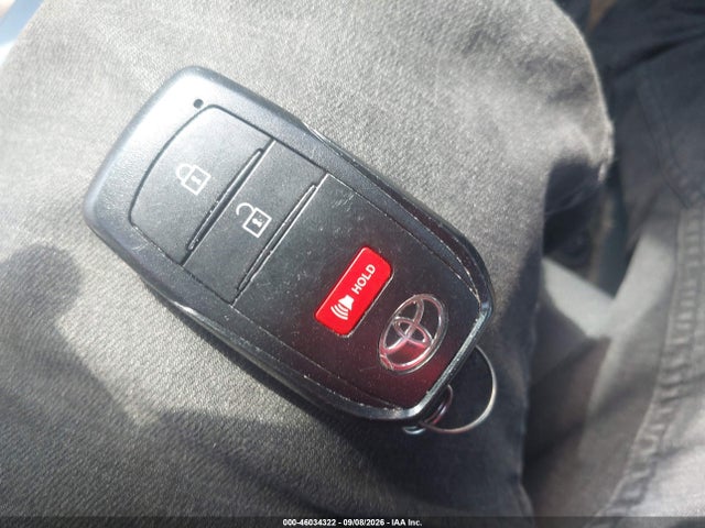 2024 Toyota Corolla Cross Le მანქანა იყიდება აუქციონზე, vin: 7MUBAABGXRV097651, აუქციონის ნომერი: 46034322
