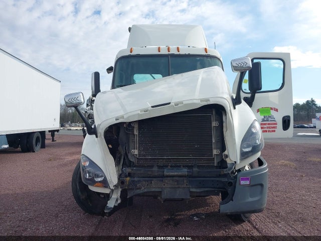 Aukcja sprzedaży 2015 Freightliner Cascadia 125, vin: 3AKBGDDV6FDGG9088, numer aukcji: 46034393