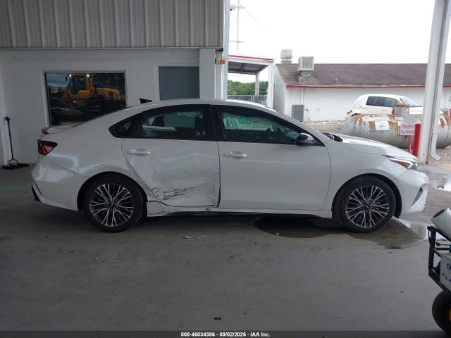 2024 Kia Forte Gt-line მანქანა იყიდება აუქციონზე, vin: 3KPF54AD4RE725125, აუქციონის ნომერი: 46034396