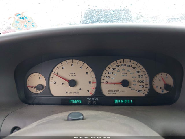 46034504 :رقم المزاد ، 1C4GP64L2XB780082 vin ، 1999 Chrysler Town & Country Limited مزاد بيع