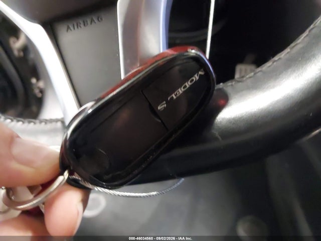 46034560 :رقم المزاد ، 5YJSA1E47JF247025 vin ، 2018 Tesla Model S 100d/75d/p100d مزاد بيع