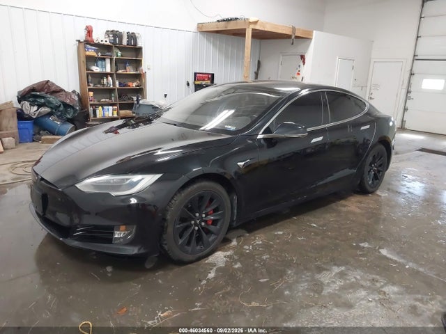 46034560 :رقم المزاد ، 5YJSA1E47JF247025 vin ، 2018 Tesla Model S 100d/75d/p100d مزاد بيع