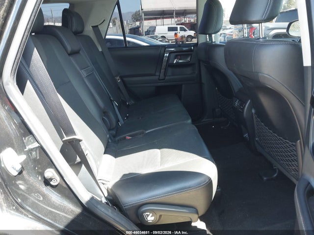 46034681 :رقم المزاد ، JTEBU5JR9L5814691 vin ، 2020 Toyota 4runner Nightshade Special Edition مزاد بيع