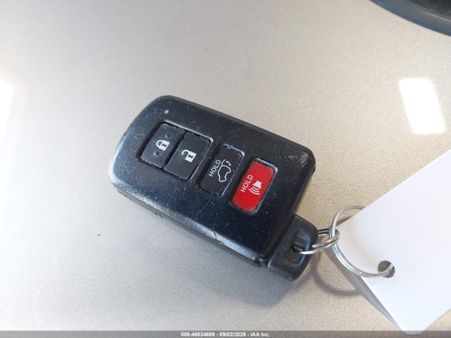 Продажа на аукционе авто 2015 Toyota Highlander Xle V6, vin: 5TDJKRFH6FS204050, номер лота: 46034699