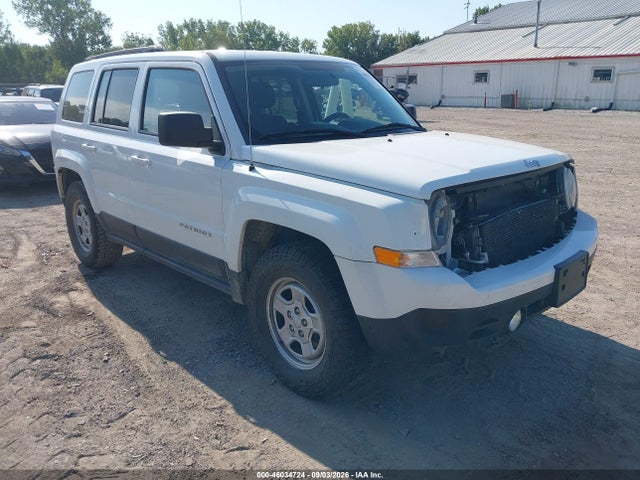 46034724 :رقم المزاد ، 1C4NJRBBXFD283403 vin ، 2015 Jeep Patriot Sport مزاد بيع