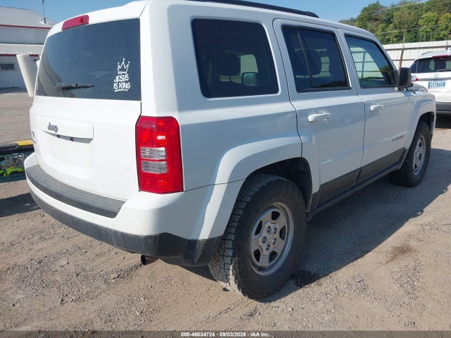 46034724 :رقم المزاد ، 1C4NJRBBXFD283403 vin ، 2015 Jeep Patriot Sport مزاد بيع