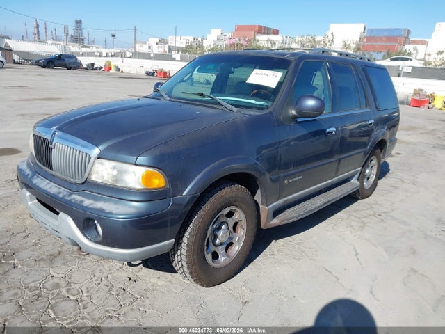 46034773 :رقم المزاد ، 5LMFU28R91LJ31255 vin ، 2001 Lincoln Navigator مزاد بيع